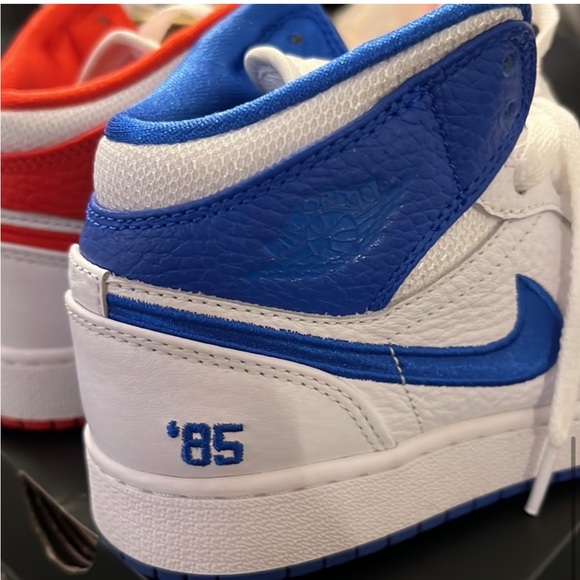 SOLD  Nike Air Jordan 1 Mid SE (GS) 85 SOLD - Picture 7 of 10